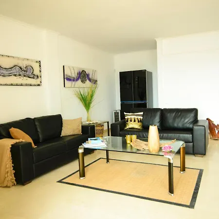 Apartmán Beautiful 2-Bed Apartment In Estepona With Seaview Estepona