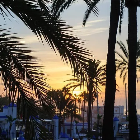 Beautiful 2-Bed Apartment In Estepona With Seaview Apartmán Estepona